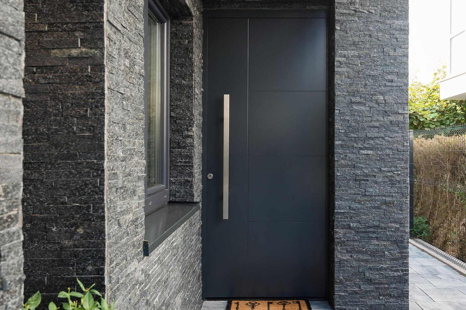 solidne drzwi muszą pasować do twojego domu